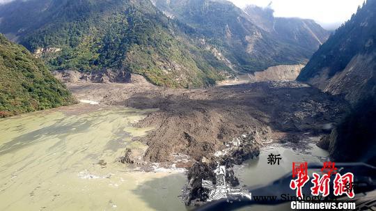 西藏雅鲁藏布江堰塞湖再次滑坡水位1小_雅鲁藏布江-西林-林芝-