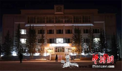 为什么钻石那么贵？看看它的生产过程你_米尔-分拣-矿石-