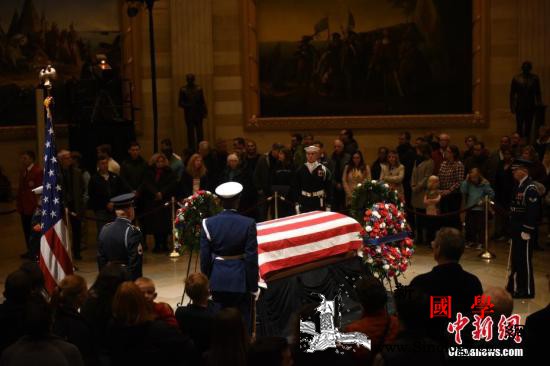 老布什国葬仪式在美举行小布什赞其“接_国葬-灵柩-悼词-
