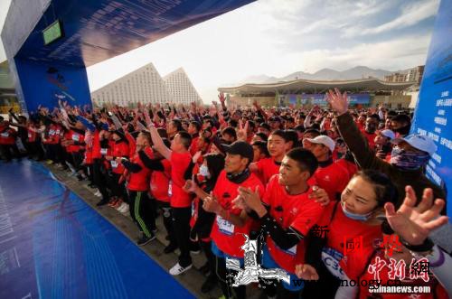 【社会37度】失控的马拉松为何总留_参赛者-马拉松-受访-