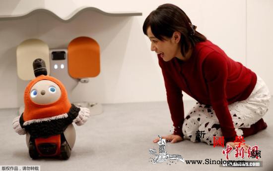 年终盘点：这一年人工智能在争议中前_机器人-研发-机器-