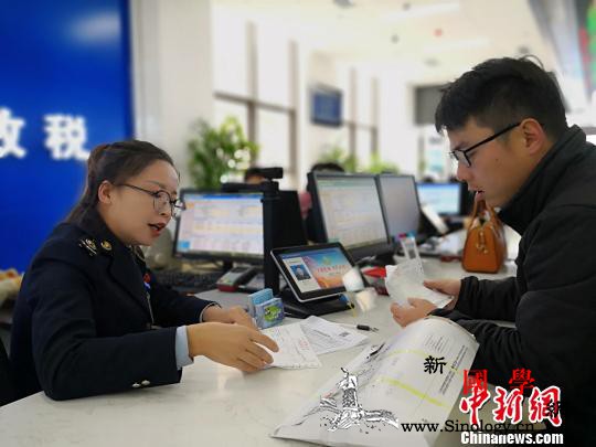 新个税法下年终奖如何计税？可自行选择_纳税人-所得-奖金-