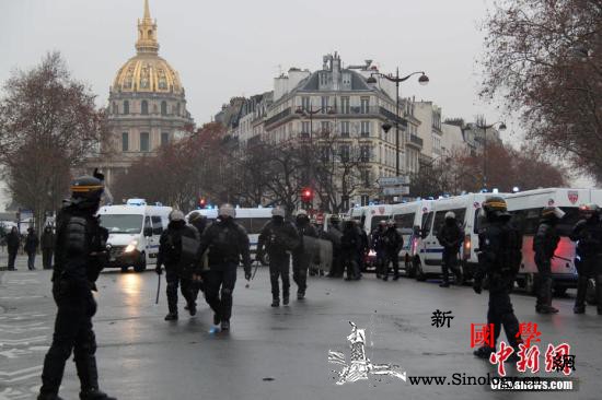 巴黎示威活动继续进行参与人数有所减少_示威者-巴黎-法国-