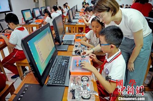 教育部：2018年如期完成化解义务教_教育部-义务教育-消除-