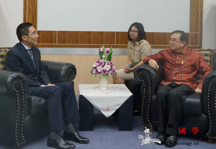 曼谷中国文化中心主任拜会泰国文化部部_文化部-曼谷-泰国-部长-