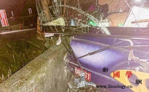 载大陆游客游览车在台出车祸10名伤者_花莲县-游览车-联合报-