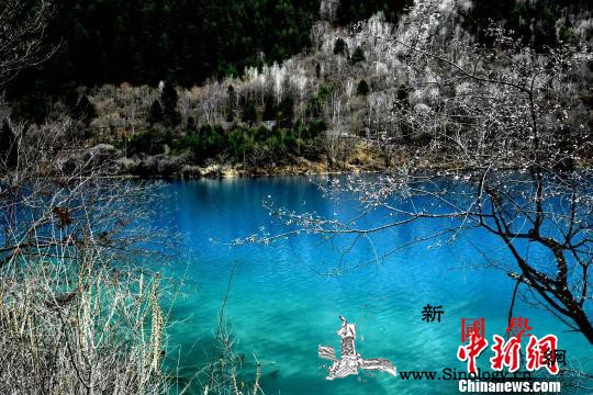 重建中的九寨沟：受灾民众为“童话世界_风景如画-建中-重建-