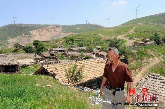走进“空心村”等待它们的命运只能是搬_撤并-忻州市-留守-