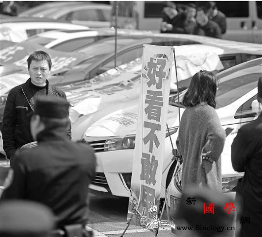 业内谈金融服务费：行业潜规则4S店_服务费-车主-奔驰-