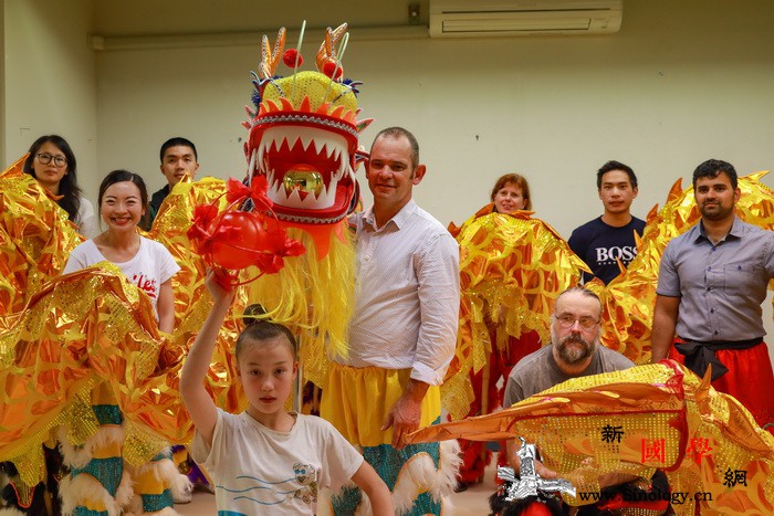 舞龙舞狮学起来-;-;新西兰中国文化_惠灵顿-舞龙-舞狮-文化中心-