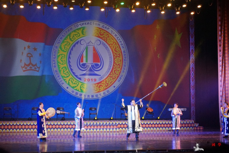 "塔吉克斯坦文化日"开幕式演出京举办_塔吉克斯坦-文化部-管乐器-共和国-