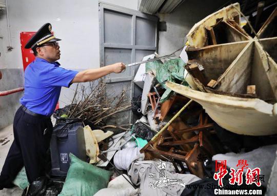依法垃圾分类一周：上海商场、企业问题_城管-上海-生活垃圾-