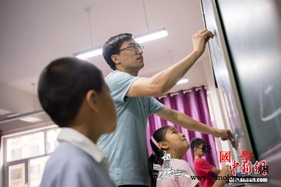 教育部：2018年全国小学学龄儿童净_增加-增长-学龄儿童-