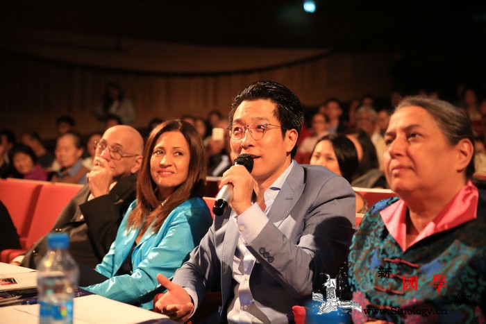 为中毛友谊而歌唱_毛里求斯-甘地-成年组-友谊-