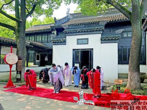 被异化、退学等最早一批“读经少年”怎_读经-私塾-书院-