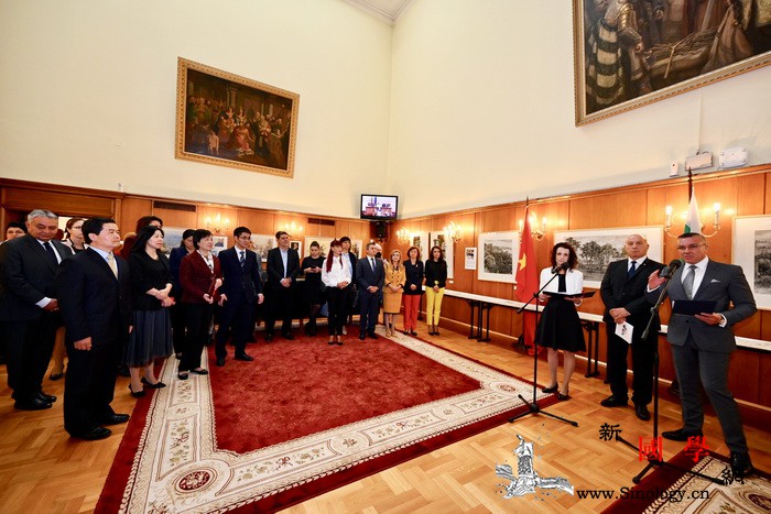 "凝望&middot;对话-;-;纪_索非亚-建交-议会-凝望-