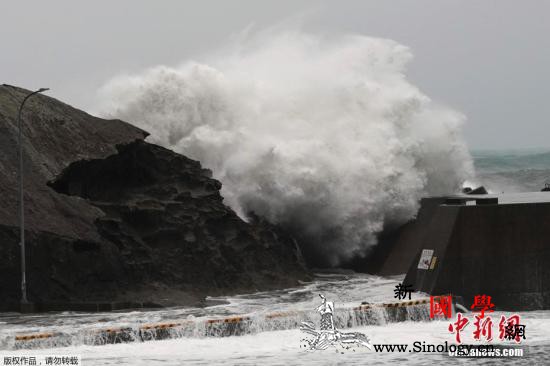 台风“海贝思”逼近日本强风吹垮民房致_强台风-海贝-日本-