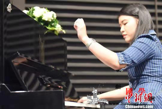 "中国音乐之夜"晚会在金边举办_金边-柬埔寨-梁祝-商会-