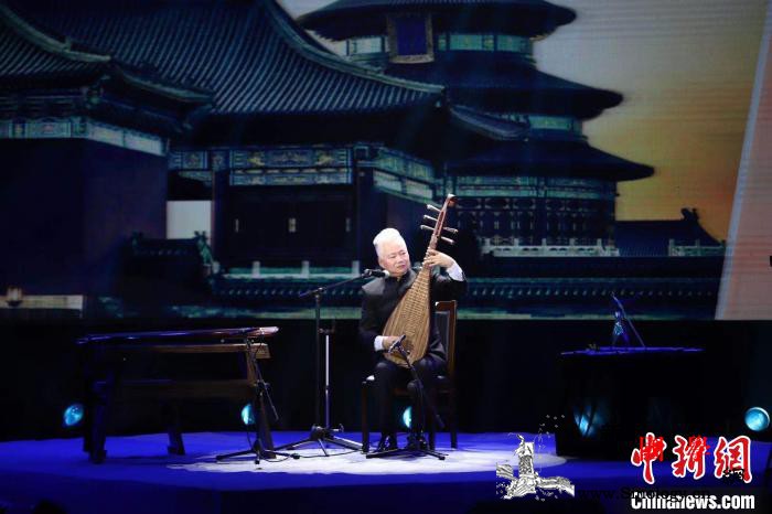 中外风情同台汇演五弦琵琶代表人拨弦_永嘉-宣传部-同台-琵琶-