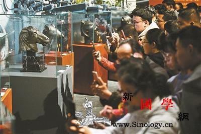 流失海外百余年圆明园马首铜像返乡国博_国家文物局-圆明园-马首-