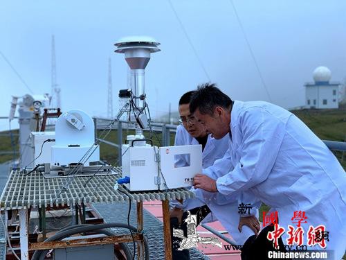 世界海拔最高大气本底台：在山巅测量地_观测员-观测-欧亚大陆-