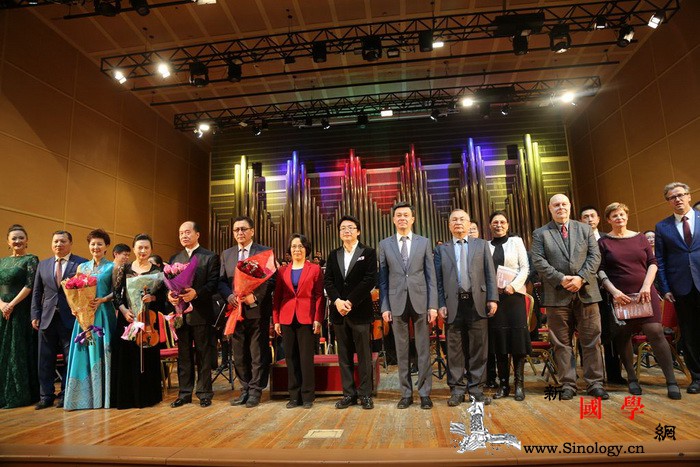 "来自青岛的问候"专场音乐会奏响阿拉_阿拉木图-哈萨克斯坦-交响乐团-青岛-