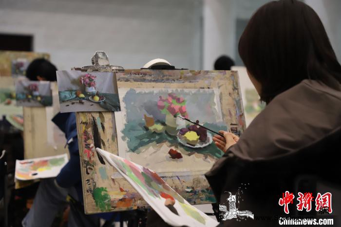 宁夏举办首届艺考美术模拟联考2500_联考-考生-同场-