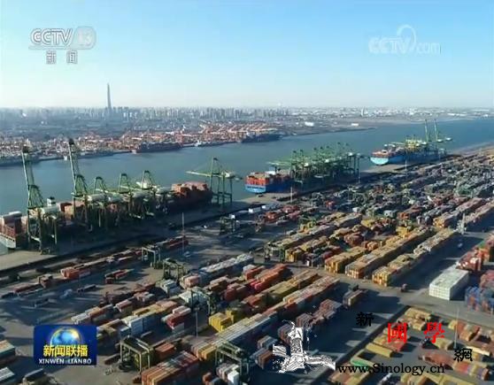 中央经济工作会议精神在各地干部群众中_双轮-经济工作-建成-