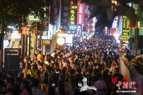 2019年度中国媒体十大新词出炉夜经_老街-长沙市-语料-