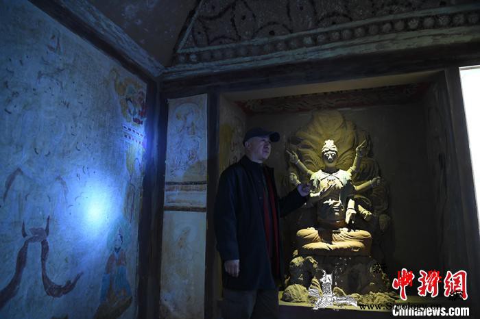 甘肃高校教师“复原”敦煌莫高窟特窟丢_莫高窟-敦煌-洞窟-