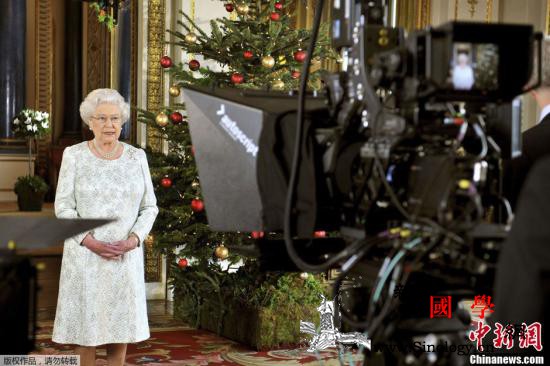 坎坷的一年！英女王圣诞致辞将如何概括_白金汉宫-菲利普-约翰逊-