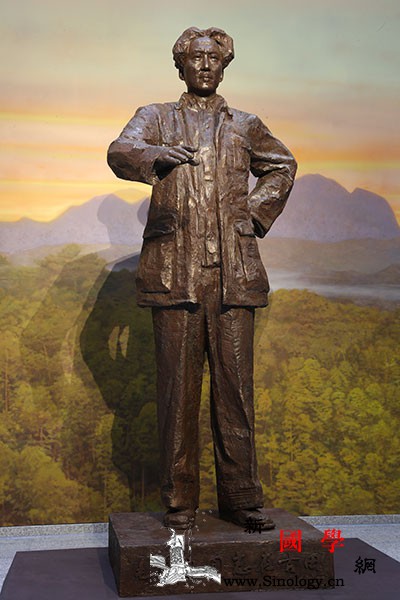 《毛泽东同志在古田》铜像落成于古田_古田-塑像-英明-壁画-