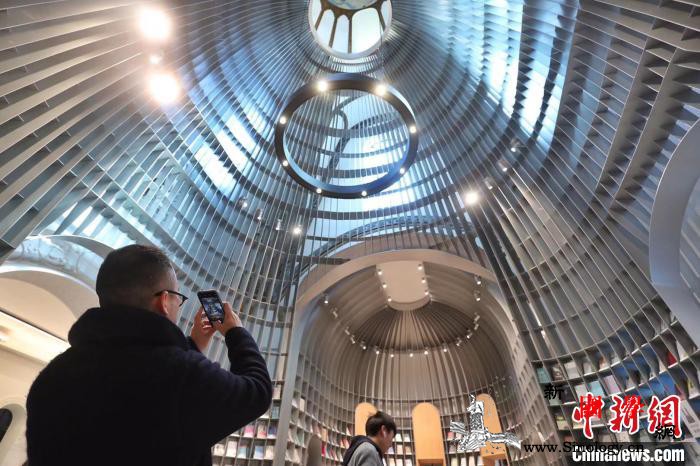 思南书局·诗歌店开业：感受诗歌的多重_思南-皋兰-书局-