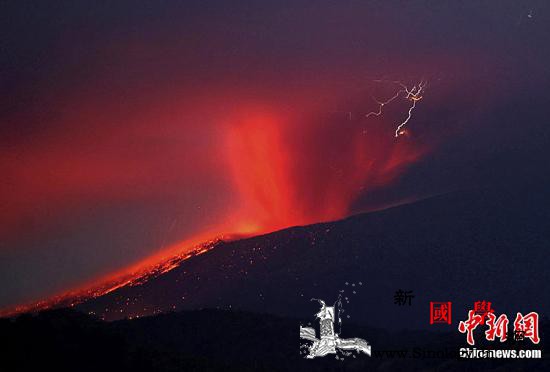 日本新燃岳火山或将喷发？日气象厅提高_火山口-喷发-日本-