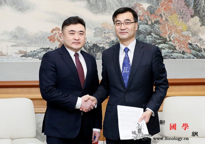 蒙古国教育文化科学体育部用实际行动支_疫情-蒙古国-科学-文化-