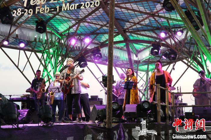 泰国甲米举办音乐节招徕游客对进场人员_泰国-音乐节-椰风-