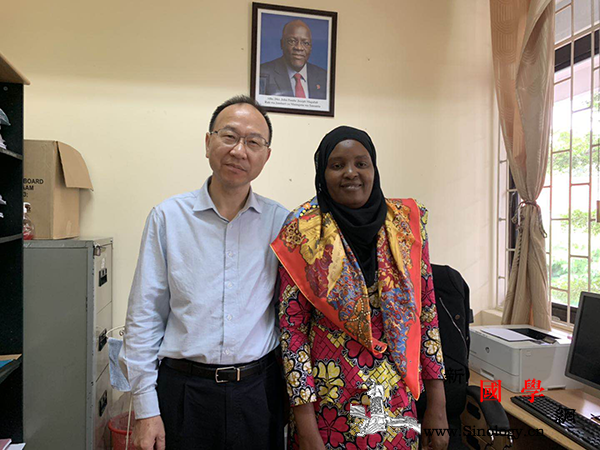 坦桑尼亚国家图书馆代理馆长：中国为坦_坦桑尼亚-国家图书馆-图书馆-支持-