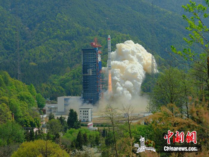 中国成功发射遥感三十号06组卫星_西昌-长征-运载火箭-