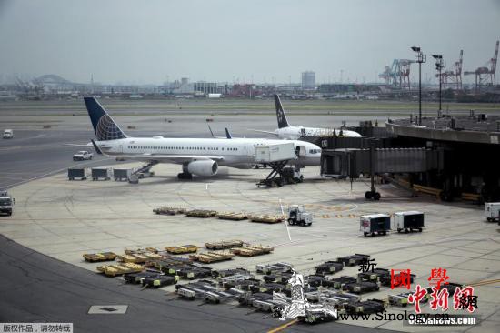 疫情重创航空业美联航或计划解雇约3成_解雇-航空公司-美国-