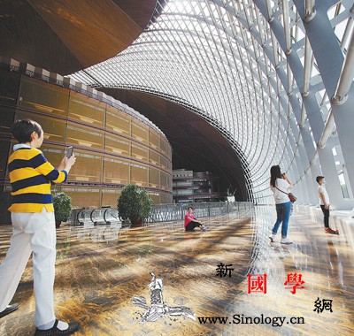 国家大剧院开门迎客_核验-剧院-参观-开放-