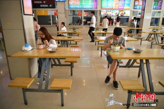 教育部发布学校文明卫生倡导：在校用餐_教育厅-分餐制-昆明市-