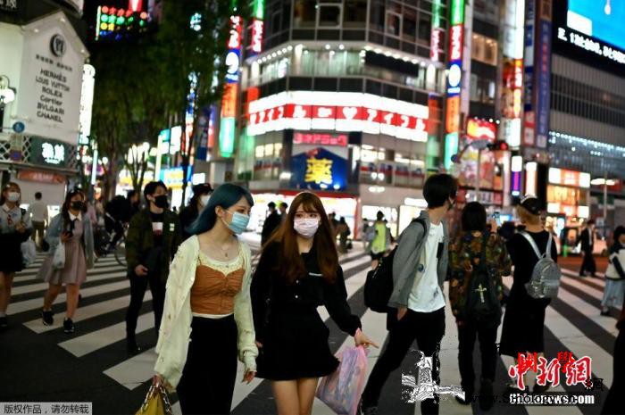 东京单日新增连续两天超百例年轻患者居_东京-单日-病例-