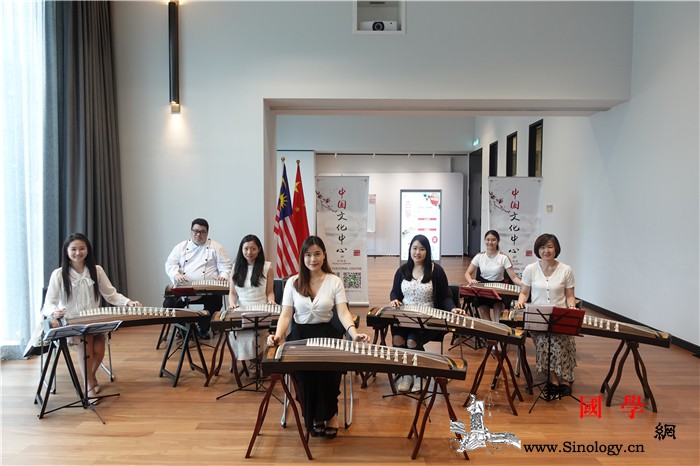 吉隆坡中国文化中心首期古筝班结业新_吉隆坡-古筝-学员-合奏-