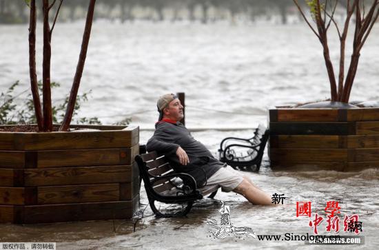 狂风暴雨来袭？2020大西洋飓风季首_水位-狂风暴雨-美国-