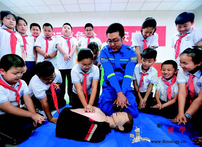 “走心”的中小学生安全教育什么样？_受访-效果-学校-