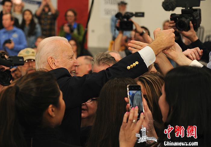 邮寄投票现两大争议美国邮政局启动内部_民主党-选票-美国-