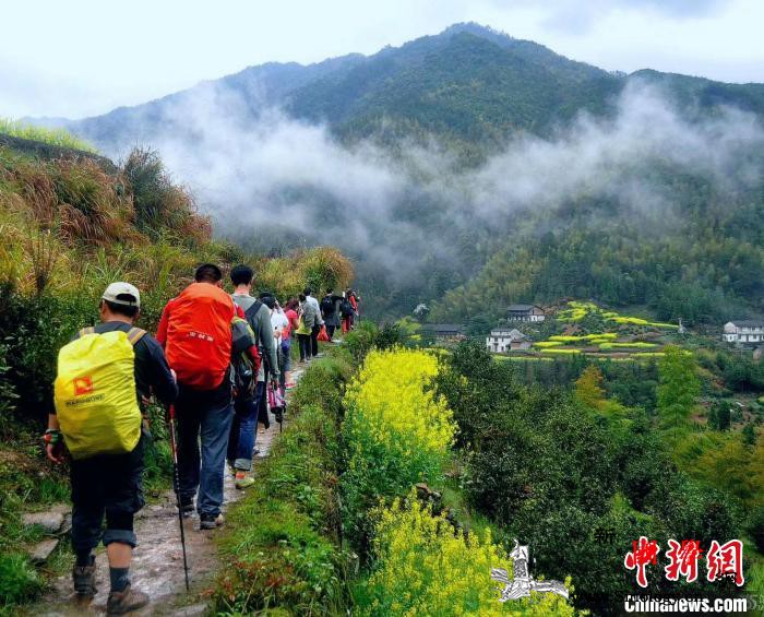 践行“两山论”安徽休宁换来“金饭碗”_休宁县-休宁-泉水-
