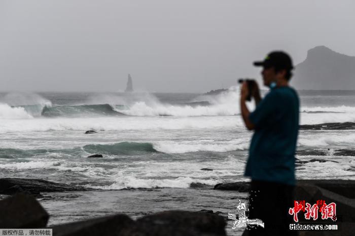 强台风“海神”袭日本致29人伤800_巨浪-海神-日本-