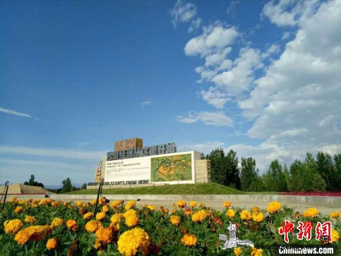 中国第七大沙漠上的“生态科技”元素_鄂尔多斯市-治沙-乌兰-