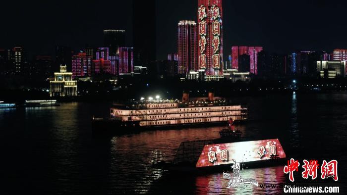夜游经济成湖北“十一”假日旅游市场新_湖北-武汉-景区-